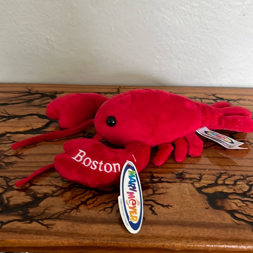 NWT - Boston Lobbie Lobster Stuffie